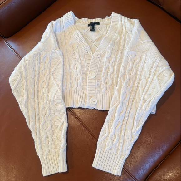 Forever 21 Cream Cable Knit Cardigan Cropped Large Buttons Classic Cotton Blend - Picture 1 of 5